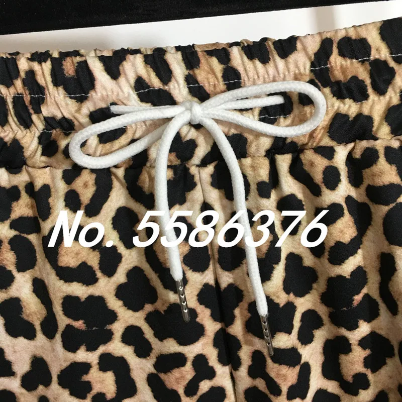 2021 Autumn New Style Clothes Leopard Print High Quality Long Sleeve Zipper Top Coats And Pants Two 2 Piece Outfits Sets S-XL 
2021 Autumn New Style Clothes Leopard Print High Quality Long Sleeve Zipper Top Coats And Pants Two 2 Piece Outfits Sets S-XL