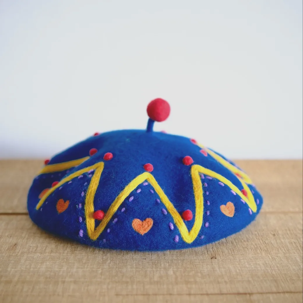 Christmas Edition Transformation Keeman Original Handmade Wool Felt Beret Icelandic Pattern Blue Painter Hat Contrast Color
Christmas Edition Transformation Keeman Original Handmade Wool Felt Beret Icelandic Pattern Blue Painter Hat Contrast Color