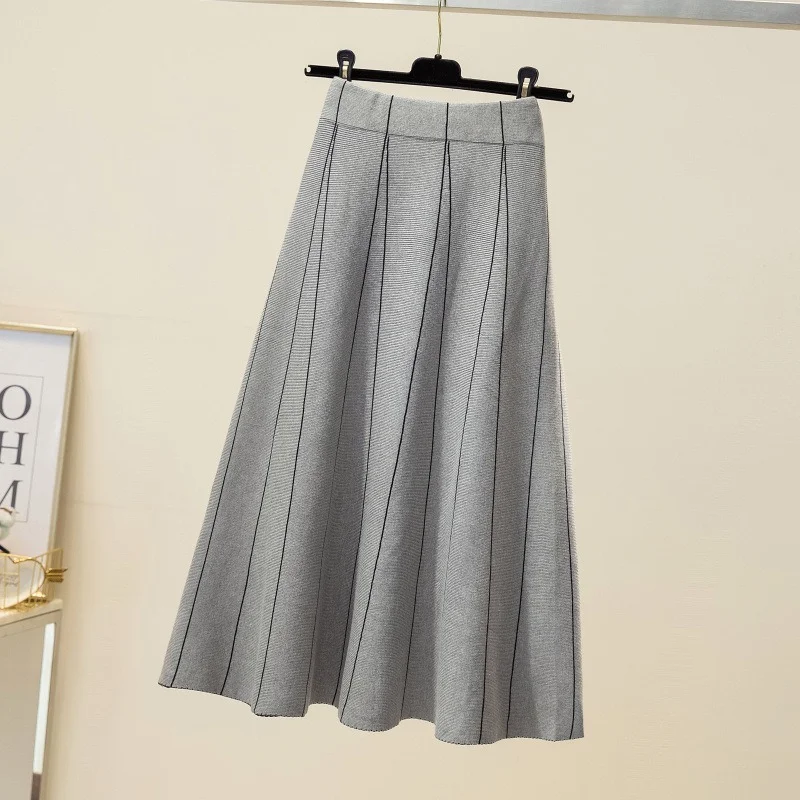 2021 winter new loose mid-length long warm inner wear large-shaped a-line skirts women clothes High-waist knitted skirt autumn
2021 winter new loose mid-length long warm inner wear large-shaped a-line skirts women clothes High-waist knitted skirt autumn