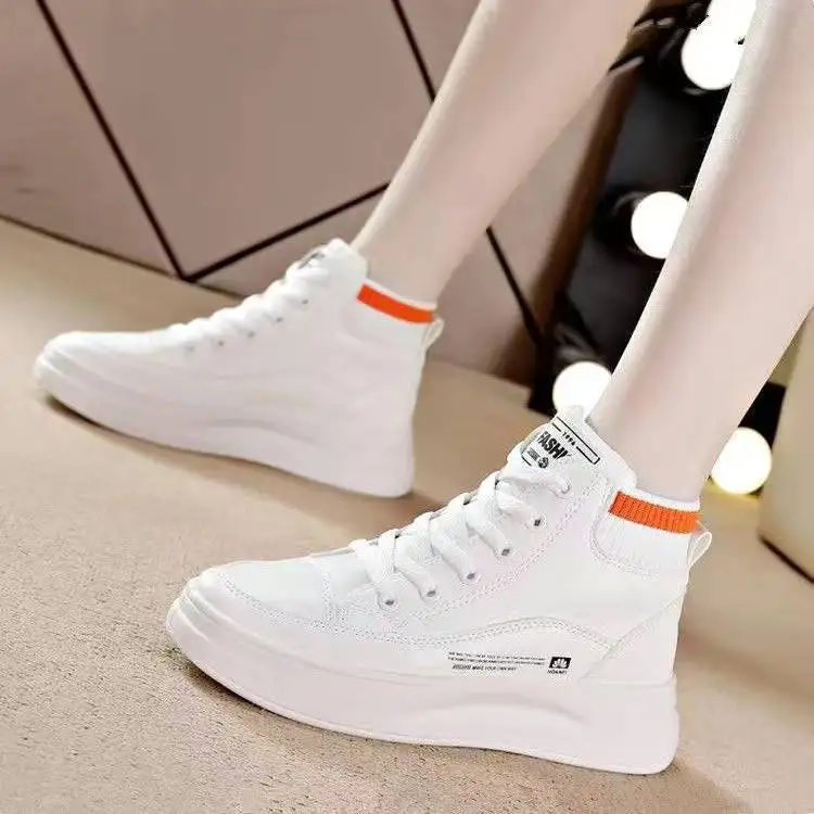 Женские высокие белые ботинки с бархатной подкладкой, на толстой хлопковой подкладке, зимняя спортивная повседневная теплая универсальная...
Женские высокие белые ботинки с бархатной подкладкой, на толстой хлопковой подкладке, зимняя спортивная повседневная теплая универсальная...