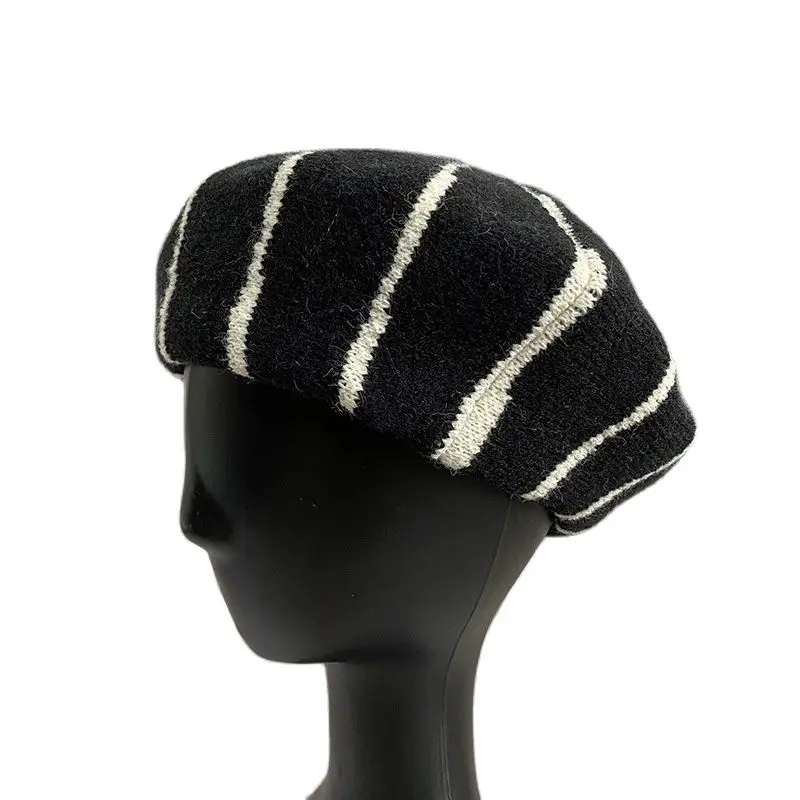 Striped knitted breathable beret hat female autumn and winter new British retro painter hat pumpkin hat net red hat
Striped knitted breathable beret hat female autumn and winter new British retro painter hat pumpkin hat net red hat