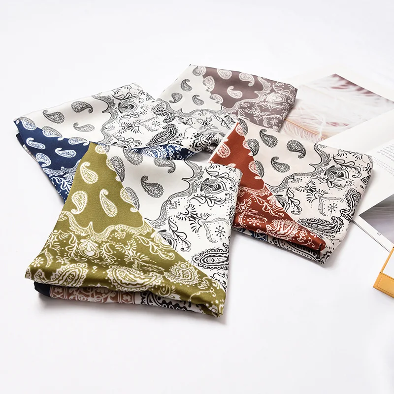 Женский платок с принтом «пейсли», 70 см
Женский платок с принтом «пейсли», 70 см