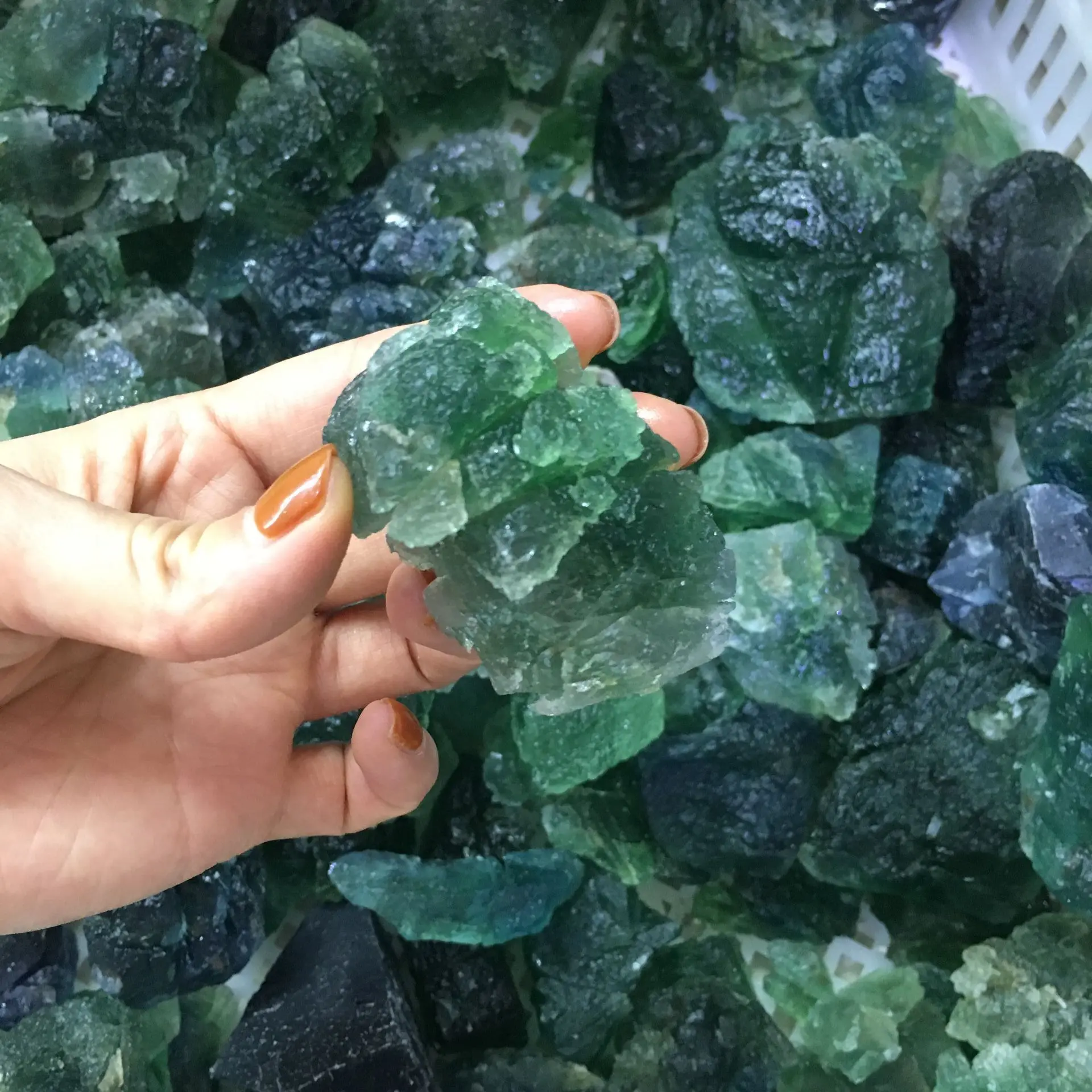 1PC Natural Stone Green Fluorite Mineral Crystal Specimen Cluster Mineral Crystal Specimens Stones Health Energy Healing Stone
1PC Natural Stone Green Fluorite Mineral Crystal Specimen Cluster Mineral Crystal Specimens Stones Health Energy Healing Stone