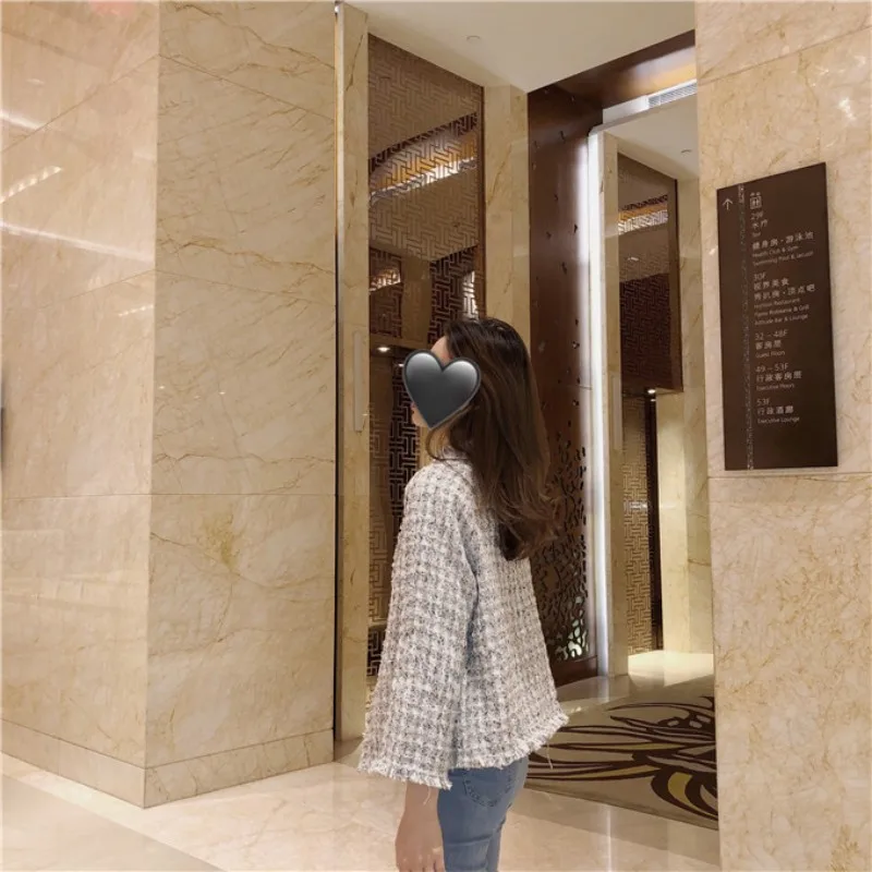 Elegant Design New Womens Blends Tweed Jackets Top Brand Qualities Single Breasted O-Neck Spring Autumn Ladies Outerwear Coats
Elegant Design New Womens Blends Tweed Jackets Top Brand Qualities Single Breasted O-Neck Spring Autumn Ladies Outerwear Coats