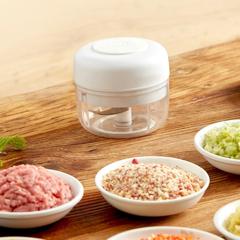 Mini Portable Electric Garlic Chopper USB Rechargeable Food Processor Garlic Press Mincer Meat Vegetable Grinder Kitchen H05F
Mini Portable Electric Garlic Chopper USB Rechargeable Food Processor Garlic Press Mincer Meat Vegetable Grinder Kitchen H05F