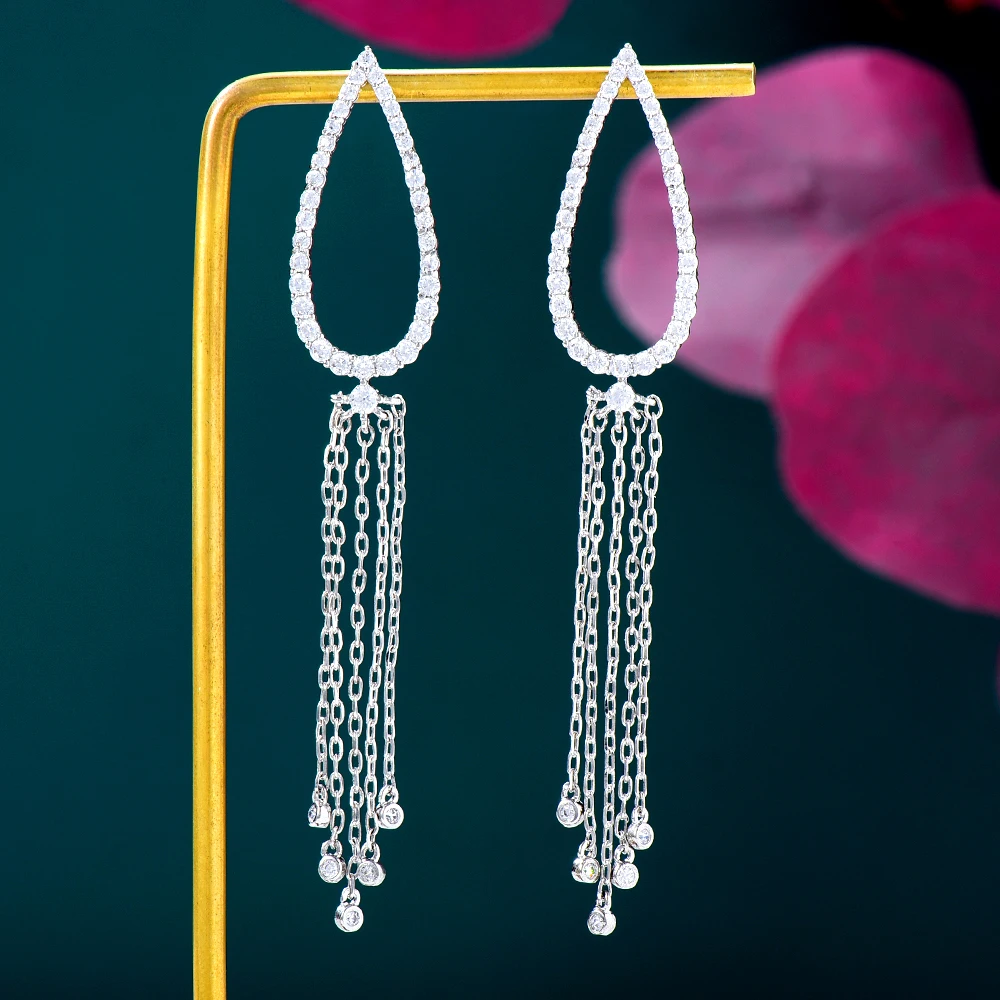 Soramoore New Cute Romantic Trend Sweet Tassel Drop Earrings Cubic Zirconia Women Trendy New Year Earrings Bijoux High Quality
Soramoore New Cute Romantic Trend Sweet Tassel Drop Earrings Cubic Zirconia Women Trendy New Year Earrings Bijoux High Quality