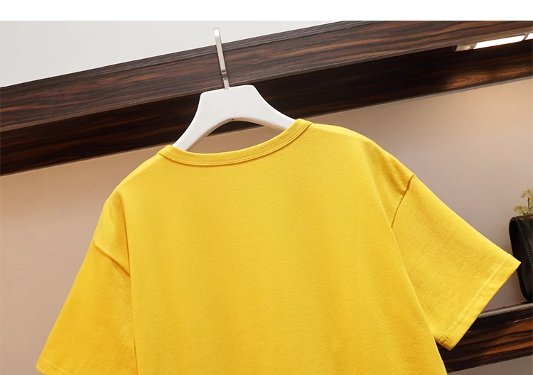 2021 Summer Chinese wind Han clothing modified version of the hooded guard clothing to cover the belly to show2pcs suit skirt
2021 Summer Chinese wind Han clothing modified version of the hooded guard clothing to cover the belly to show2pcs suit skirt