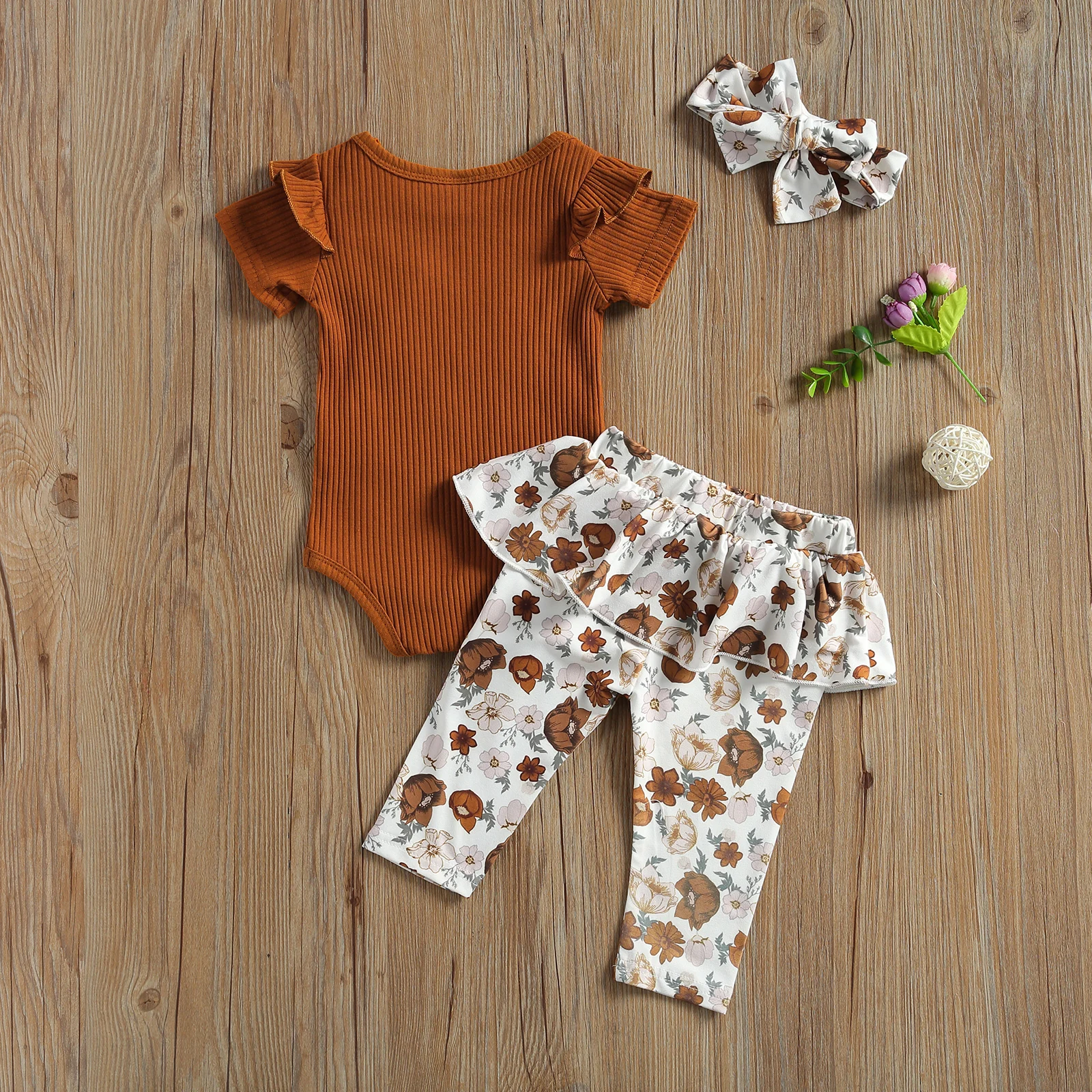 0-24 Months New Born Girls Short Sleeve Set, Letter Print Crew Neck Romper, Flower Printing Long Trousers and Hairband
0-24 Months New Born Girls Short Sleeve Set, Letter Print Crew Neck Romper, Flower Printing Long Trousers and Hairband