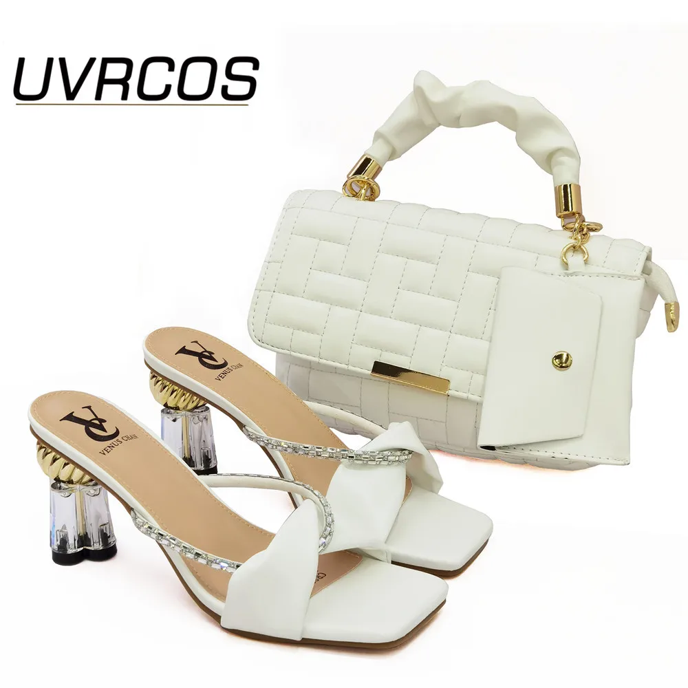 African Hot Selling 2021 New Arrival Italian Design White Color Mid Heels Women Shoes and Bag To Match for Party Wedding
African Hot Selling 2021 New Arrival Italian Design White Color Mid Heels Women Shoes and Bag To Match for Party Wedding