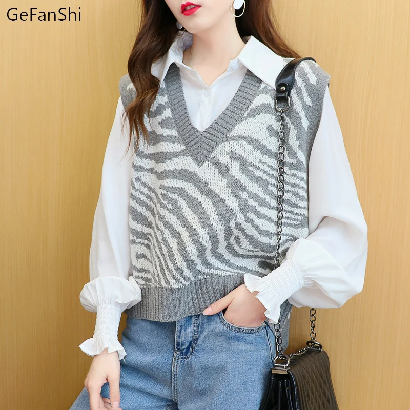 Vest Women Striped Short Loose Korean Style Sleeveless Knitted V-Neck All-match Female Coats Simple Leisure Outwear
Vest Women Striped Short Loose Korean Style Sleeveless Knitted V-Neck All-match Female Coats Simple Leisure Outwear