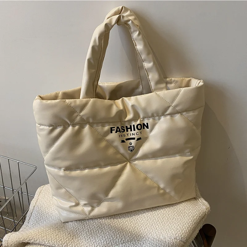 Winter Women's Quilting Down Shoulder Bags High Quality Pu Leather Female Large purse Handbag Solid Color Female Casual Tote Bag
Winter Women's Quilting Down Shoulder Bags High Quality Pu Leather Female Large purse Handbag Solid Color Female Casual Tote Bag