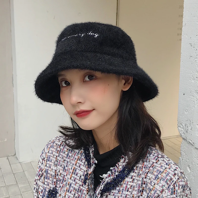 Черная плюшевая шляпа в Корейском стиле на осень и зиму Женская Повседневная