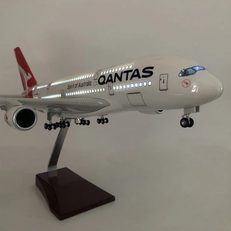 1/150 Весы Модель самолета из смолы литья под давлением 47 см B747 Australi a Аэробус беспилотный летательный аппарат с светильник колеса Модель Для К...
1/150 Весы Модель самолета из смолы литья под давлением 47 см B747 Australi a Аэробус беспилотный летательный аппарат с светильник колеса Модель Для К...