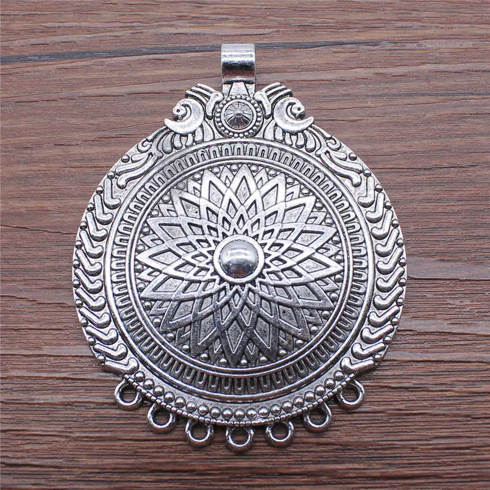 Vintage 5pcs Round Datura Earring Connector Connectors Charms Making Diy Handmade Finding Jewelry 
Vintage 5pcs Round Datura Earring Connector Connectors Charms Making Diy Handmade Finding Jewelry