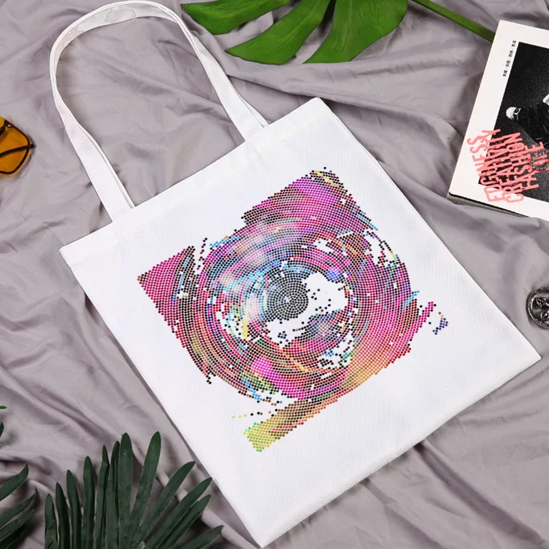 Art painted Women's Beach Bag Female Bag Cheap With Free Shipping Shoulder Bags Handbags for Women Anime Shopper Luggage-bags
Art painted Women's Beach Bag Female Bag Cheap With Free Shipping Shoulder Bags Handbags for Women Anime Shopper Luggage-bags