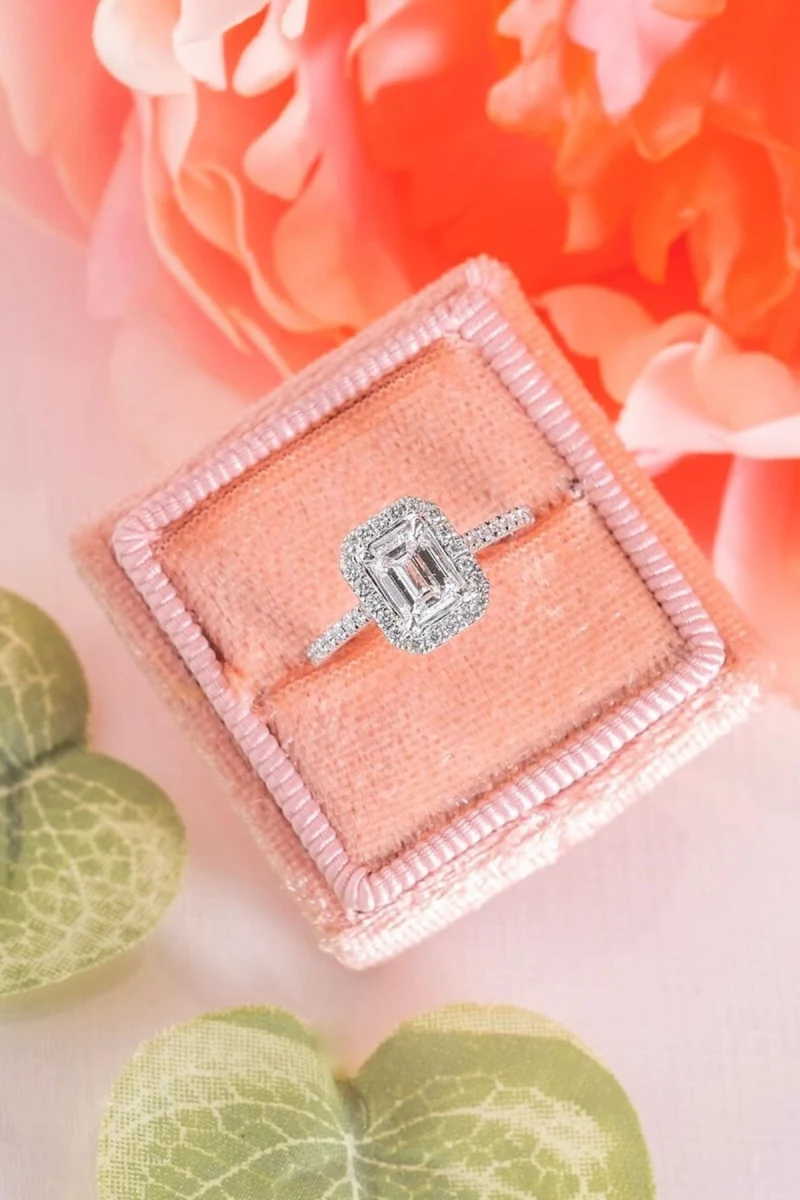 Crystal Diamond Zirconia lab Diamond 1.25 carat engagement ring 
Crystal Diamond Zirconia lab Diamond 1.25 carat engagement ring