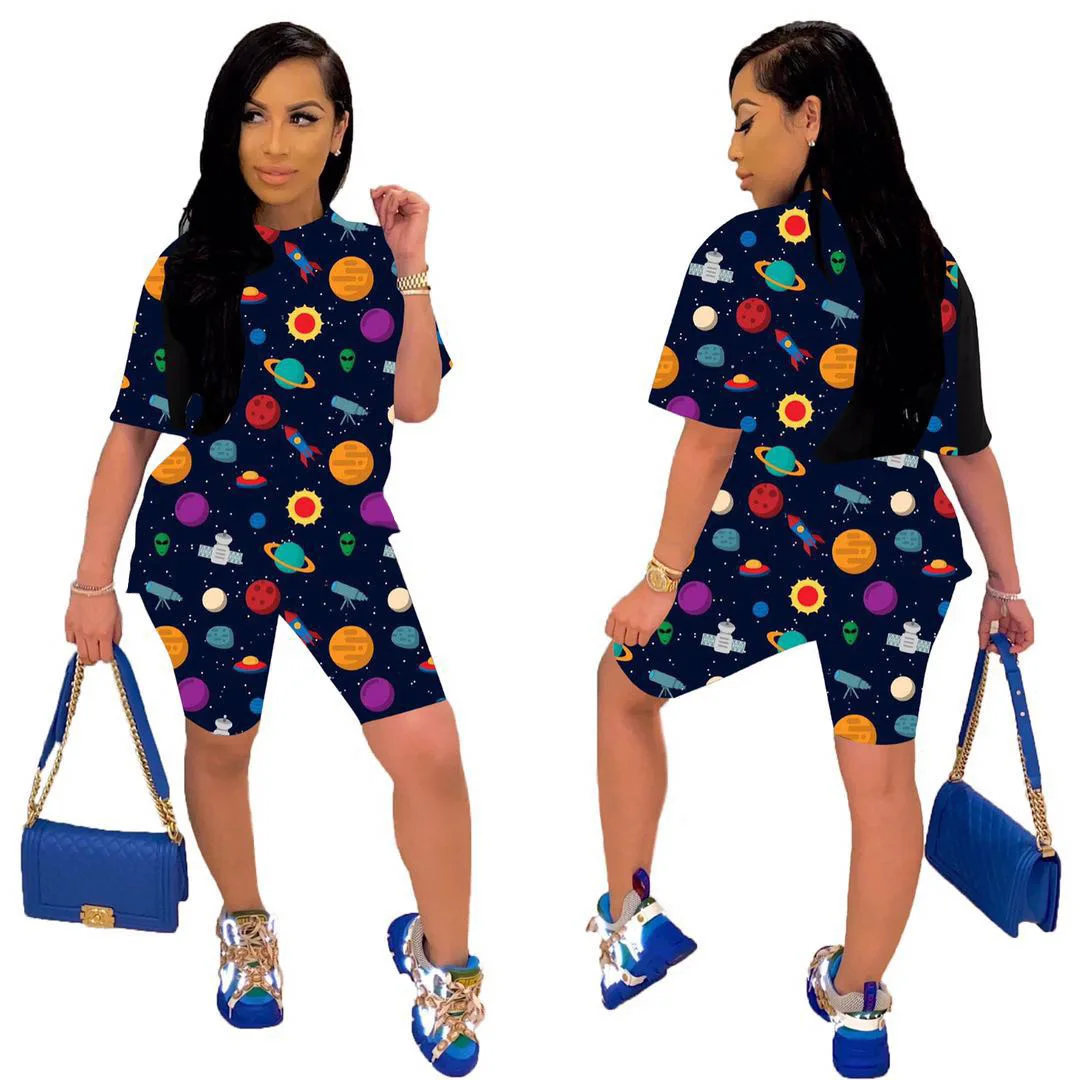 Fashion Starry Sky Pattern Print Round Neck Short Sleeve and Knee-Length Pants Women Casual Suit Summer Two Piece Set
Fashion Starry Sky Pattern Print Round Neck Short Sleeve and Knee-Length Pants Women Casual Suit Summer Two Piece Set