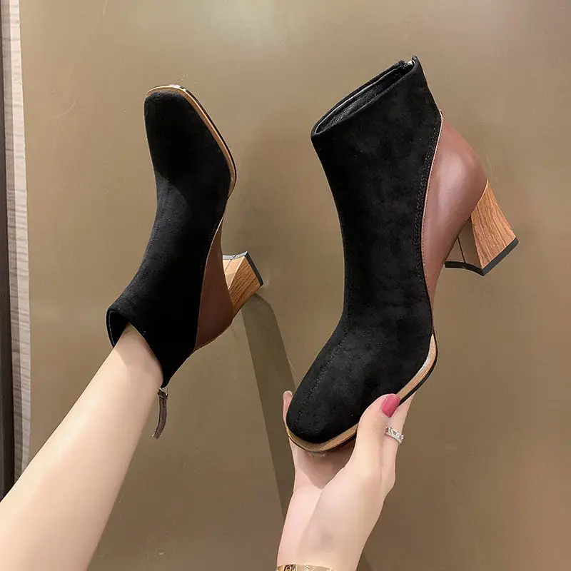 Женские ботильоны 2021, ботинки с квадратным носком на массивном каблуке, модные теплые короткие женские ботинки, женские зимние ботинки на в...
Женские ботильоны 2021, ботинки с квадратным носком на массивном каблуке, модные теплые короткие женские ботинки, женские зимние ботинки на в...