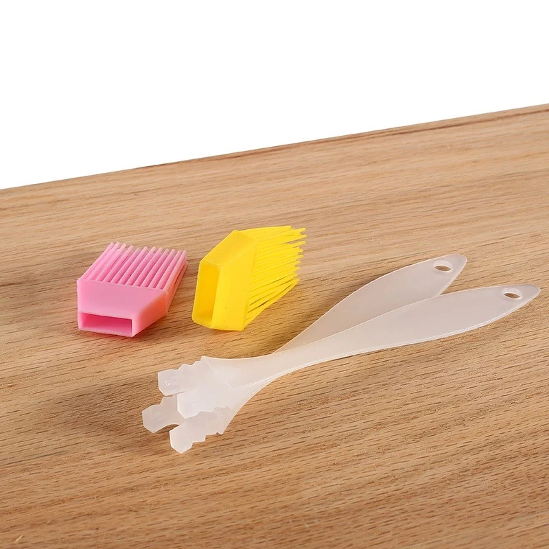 3Pcs Barbecue Brush Food Silicone Oil Brush Barbecue Cake Baking Paste Cooking Kitchen Household Kitchen Tools
3Pcs Barbecue Brush Food Silicone Oil Brush Barbecue Cake Baking Paste Cooking Kitchen Household Kitchen Tools