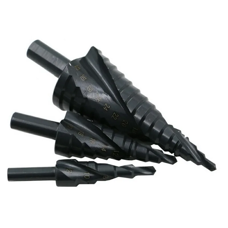 Set of 3 high-speed steel nitrided black spiral groove triangular shank titanium plated step drills
Set of 3 high-speed steel nitrided black spiral groove triangular shank titanium plated step drills