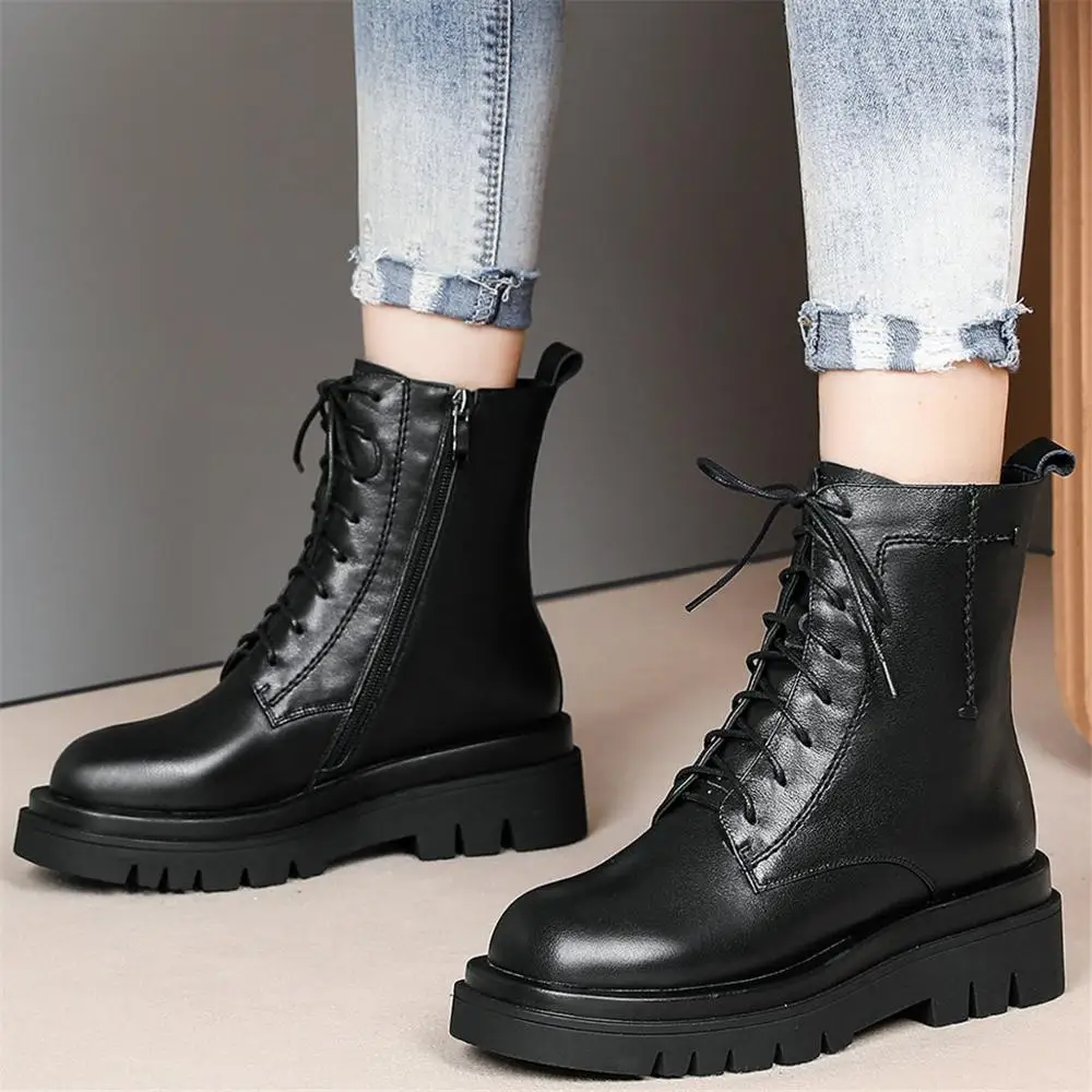 Casual Shoes Women Lace Up Genuine Leather Punk Motorcycle Riding Boots Female Winter High Top Round Toe Platform Pumps Shoes
Casual Shoes Women Lace Up Genuine Leather Punk Motorcycle Riding Boots Female Winter High Top Round Toe Platform Pumps Shoes