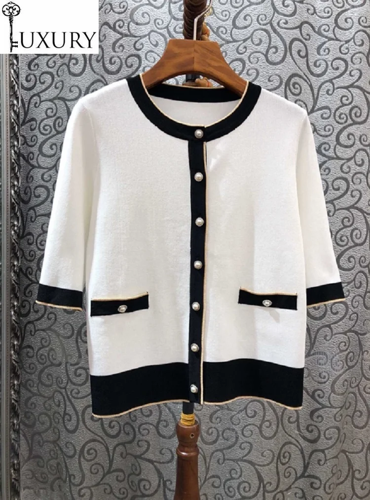 Sweaters 2020 Spring Fashion Women Black White Color Block Kniting Beading Buttons Deco Pocket Patchwork Casual Cardigan Tops
Sweaters 2020 Spring Fashion Women Black White Color Block Kniting Beading Buttons Deco Pocket Patchwork Casual Cardigan Tops