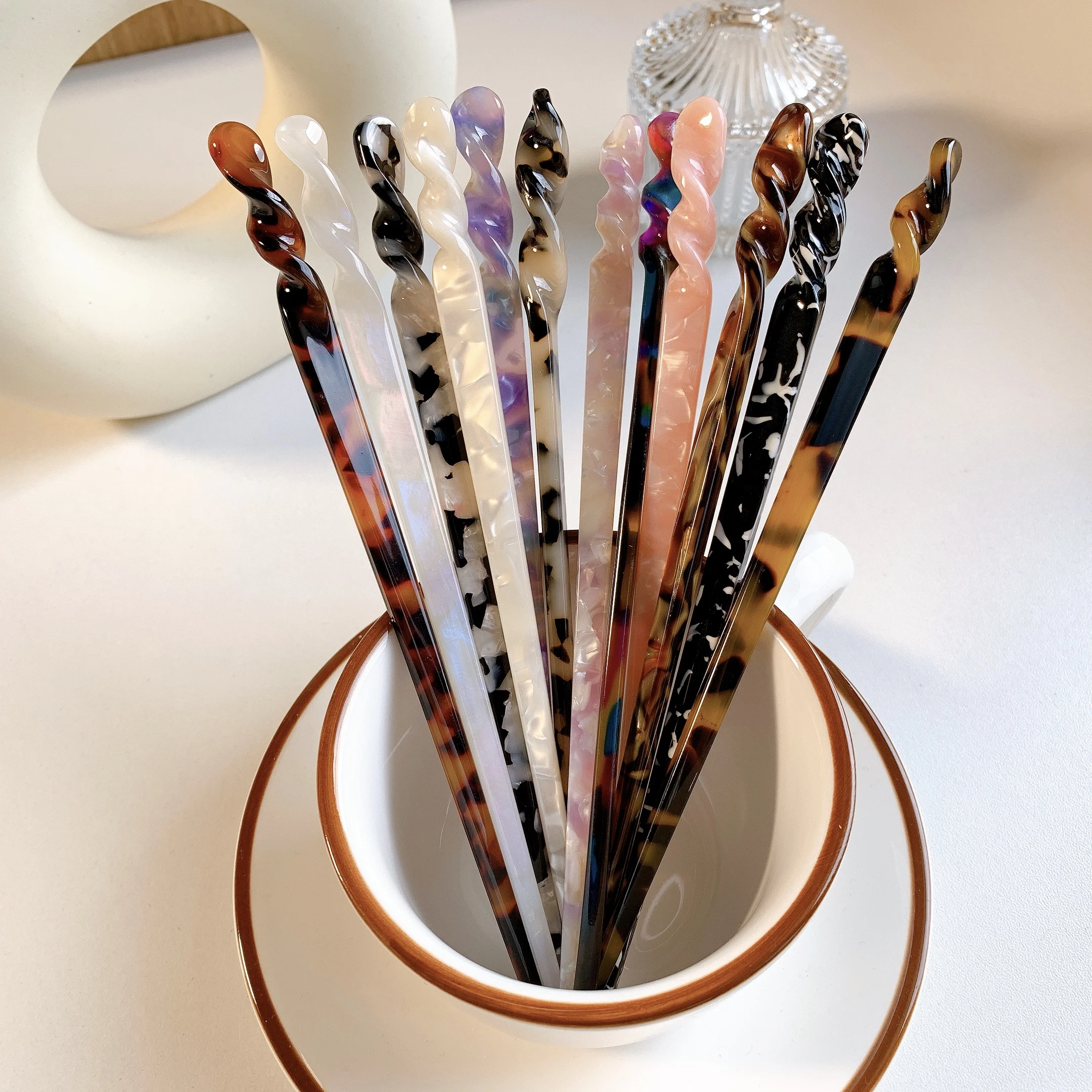 Fashion Chinese Style Hair Sticks Vintage Acetate Women Hairpins Hair Clips Pins Wedding Hair Styling Jewelry Accessories
Fashion Chinese Style Hair Sticks Vintage Acetate Women Hairpins Hair Clips Pins Wedding Hair Styling Jewelry Accessories