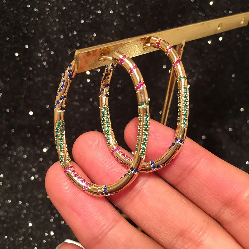 Korea metal wind geometric circle earrings oval creative gradient color micro inlaid zircon exaggerated earrings
Korea metal wind geometric circle earrings oval creative gradient color micro inlaid zircon exaggerated earrings