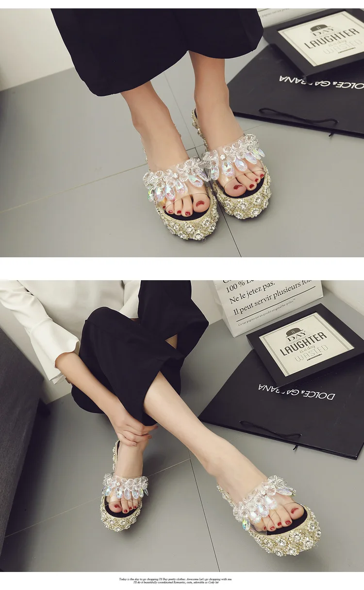 2021 Summer New European and American Wave Rhinestone Wedge Sandals Transparent Crystal High Heel
2021 Summer New European and American Wave Rhinestone Wedge Sandals Transparent Crystal High Heel