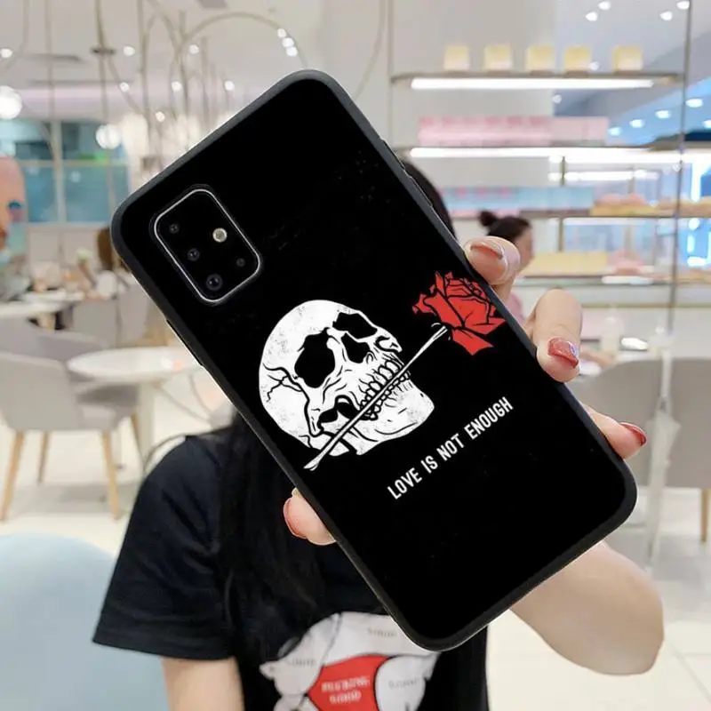 Gothic Fashion Skull Coque Shell Phone Case For Samsung A6 A7 A8 A10 A11 A20 A21 A30 A31 A40 A50 A70 A80 A91 Plus S E Cover
Gothic Fashion Skull Coque Shell Phone Case For Samsung A6 A7 A8 A10 A11 A20 A21 A30 A31 A40 A50 A70 A80 A91 Plus S E Cover