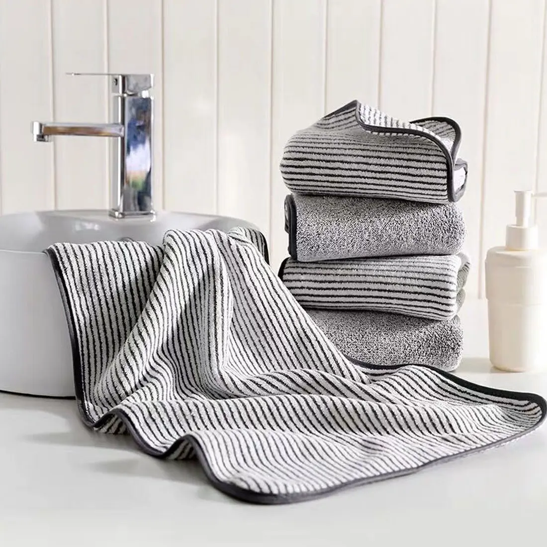 Bath Towel Sets Absorbent Adult Bath Towels Solid Color Soft Friendly Face Hand Shower Towel For Bathroom Washcloth Solid color
Bath Towel Sets Absorbent Adult Bath Towels Solid Color Soft Friendly Face Hand Shower Towel For Bathroom Washcloth Solid color