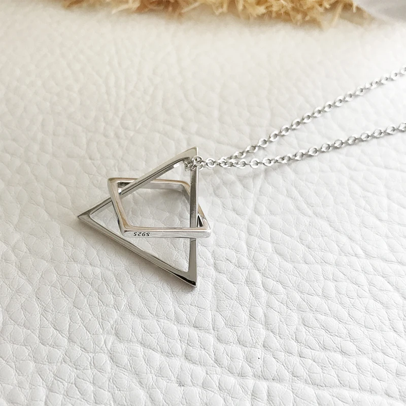 SUPERAINBOW S925 Sterling Silver Square Triangle Geometric Modern Style Personalized Necklace Girls Women Fashion Pendant SR-N38
SUPERAINBOW S925 Sterling Silver Square Triangle Geometric Modern Style Personalized Necklace Girls Women Fashion Pendant SR-N38