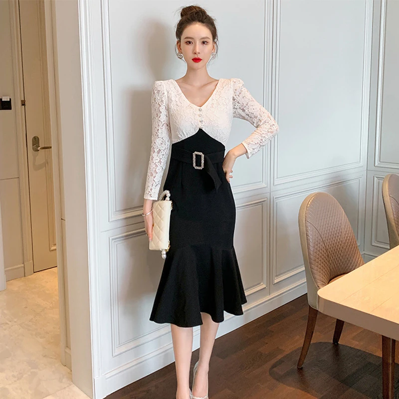 Fashion Women Vintage Sexy V-Neck Long Sleeve Midi Party Dress Elegant Coffee Break Lace Splice Skinny Belt Female Mermaid Dress
Fashion Women Vintage Sexy V-Neck Long Sleeve Midi Party Dress Elegant Coffee Break Lace Splice Skinny Belt Female Mermaid Dress