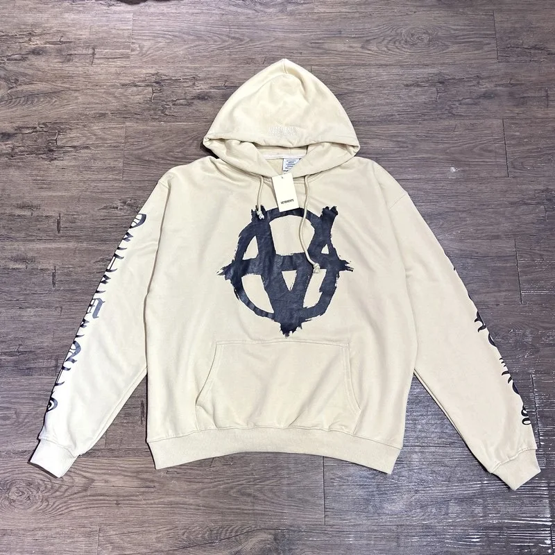 2021VTM Restricted Hoodie Men Women 1:1 High Quality Logo Text Print VTM Sweatshirts Oversize VTM Pullovers
2021VTM Restricted Hoodie Men Women 1:1 High Quality Logo Text Print VTM Sweatshirts Oversize VTM Pullovers