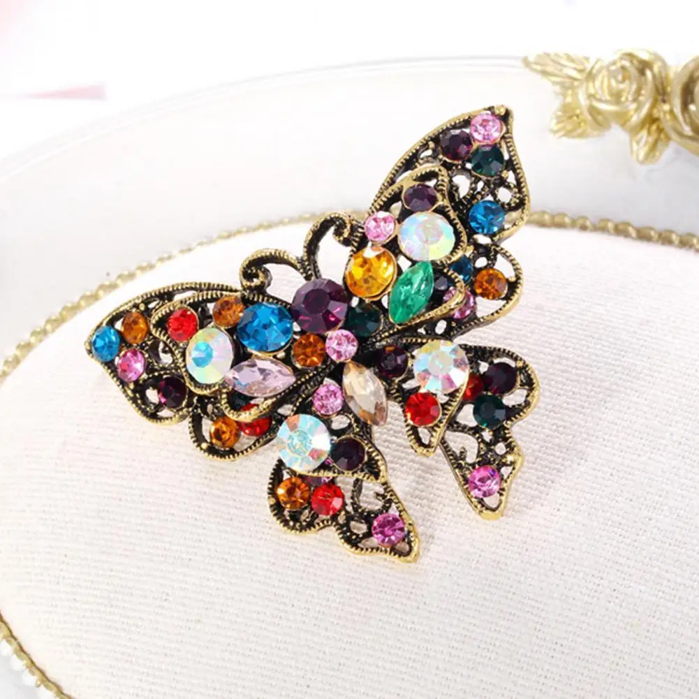 Fashion Collar Badge Shiny Flower Shape Clothes Accessories Vintage Women Lapel Brooch Pin for Banquet/Party 
Fashion Collar Badge Shiny Flower Shape Clothes Accessories Vintage Women Lapel Brooch Pin for Banquet/Party