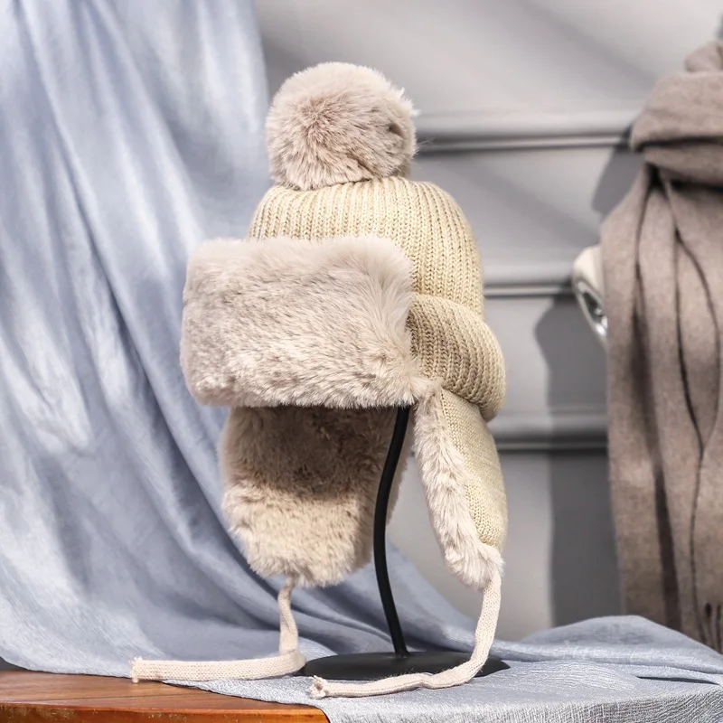 Warm Winter Knitting Beanies Bomber Hat Women Earflap Caps Pompom Snow Hats Ski Cap Skullie Lady Outdoor Travel Hat Fashion Cut
Warm Winter Knitting Beanies Bomber Hat Women Earflap Caps Pompom Snow Hats Ski Cap Skullie Lady Outdoor Travel Hat Fashion Cut