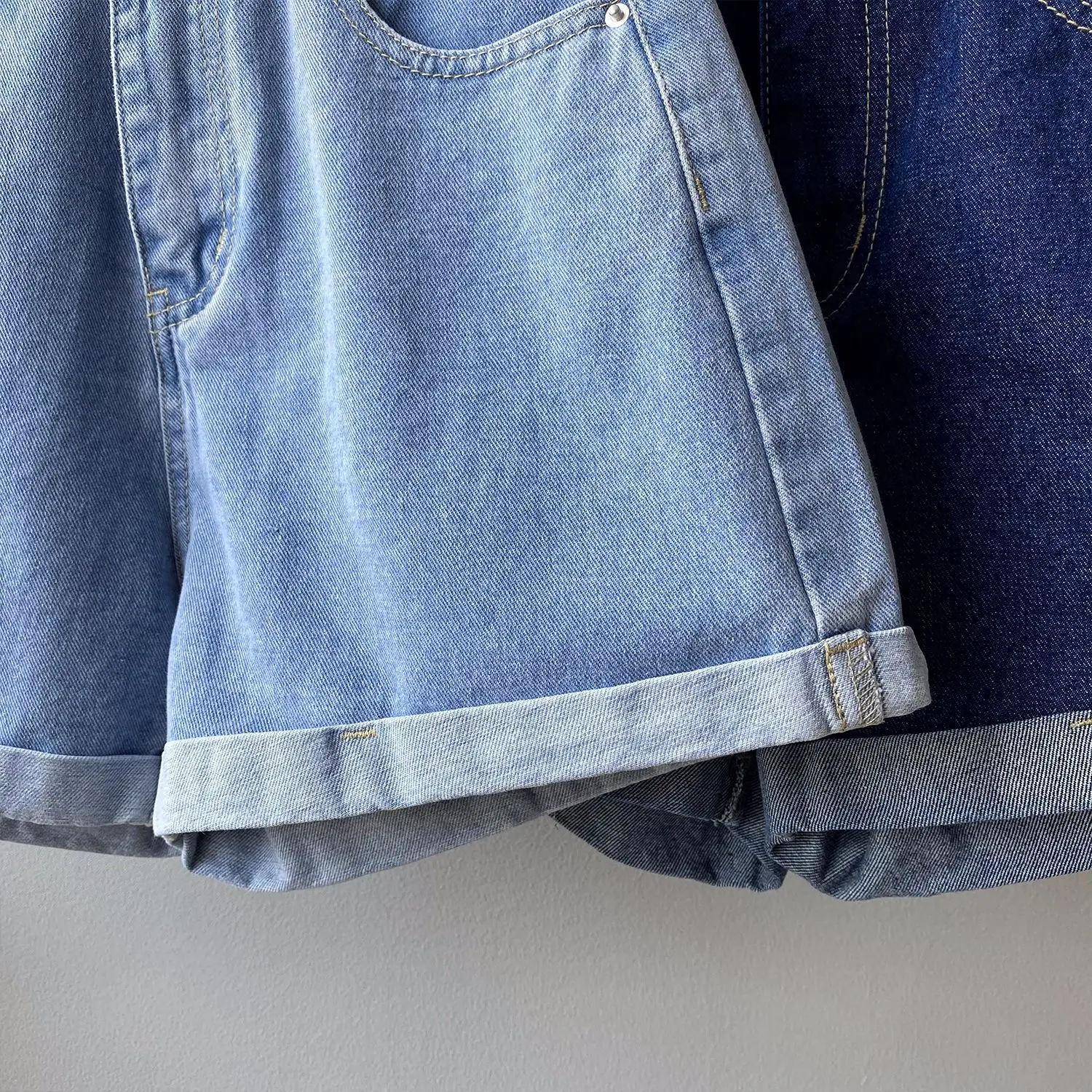 Women Denim Short Pants High Wais Bluec Color Wide Leg Comfortable Casual Shorts Female Trousers Outwear Women Summer Shorts
Women Denim Short Pants High Wais Bluec Color Wide Leg Comfortable Casual Shorts Female Trousers Outwear Women Summer Shorts