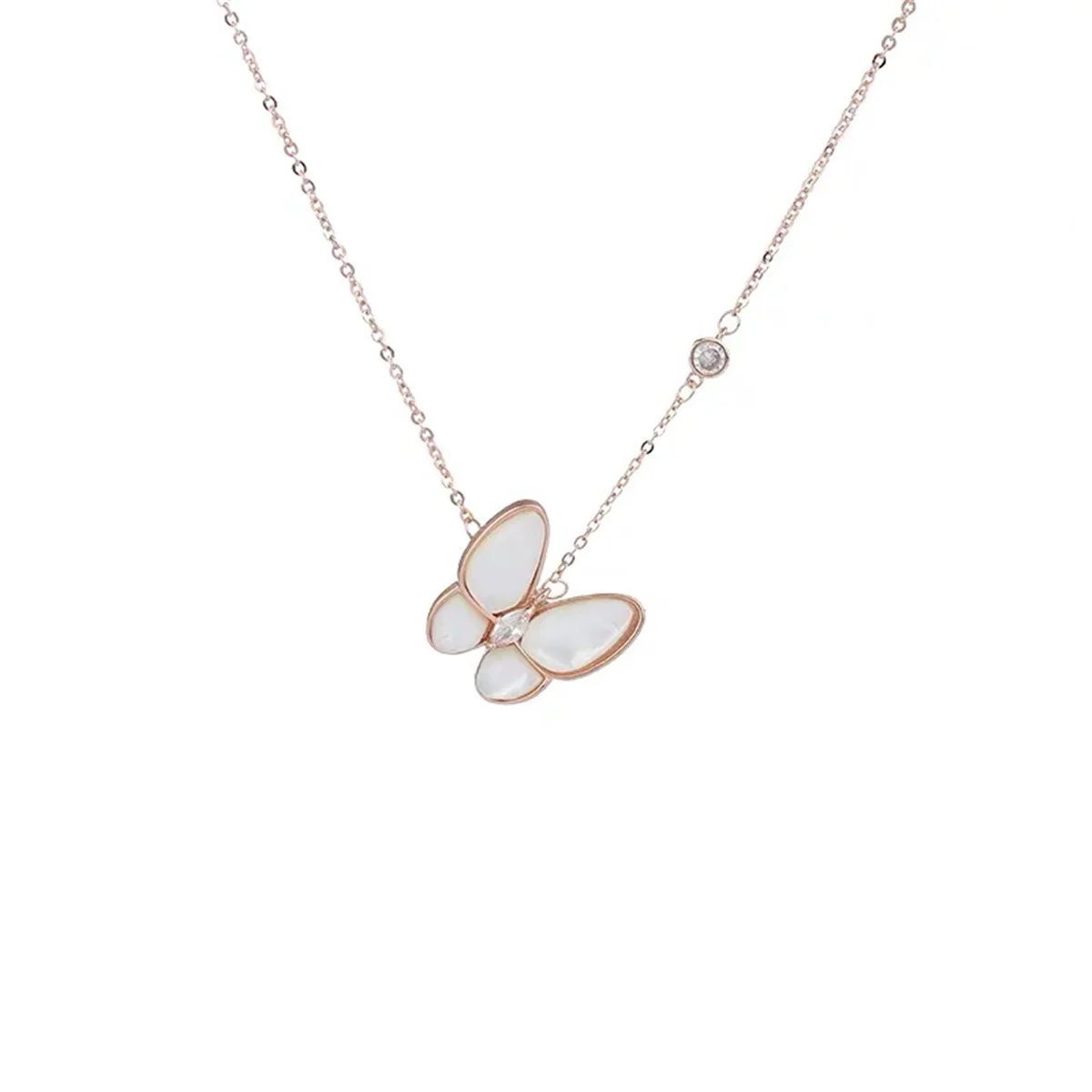 Version of Ladies Butterfly Necklace Ladies Simple Temperament Wind Copper Plated Real Gold Inlaid Zircon Necklace
Version of Ladies Butterfly Necklace Ladies Simple Temperament Wind Copper Plated Real Gold Inlaid Zircon Necklace