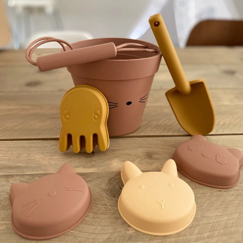 6PCS Silicone Beach Toys Set Summer Water Play Children toys gift Mini Sand Digging Shovels Kits Outdoor Bucket Toy Set Sandbox
6PCS Silicone Beach Toys Set Summer Water Play Children toys gift Mini Sand Digging Shovels Kits Outdoor Bucket Toy Set Sandbox