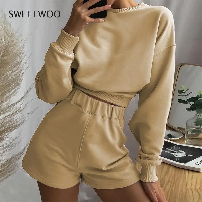 Female long sleeve tracksuits set of two pieces autumn sweatshirt and shorts suits casual loose two pieces set
Female long sleeve tracksuits set of two pieces autumn sweatshirt and shorts suits casual loose two pieces set