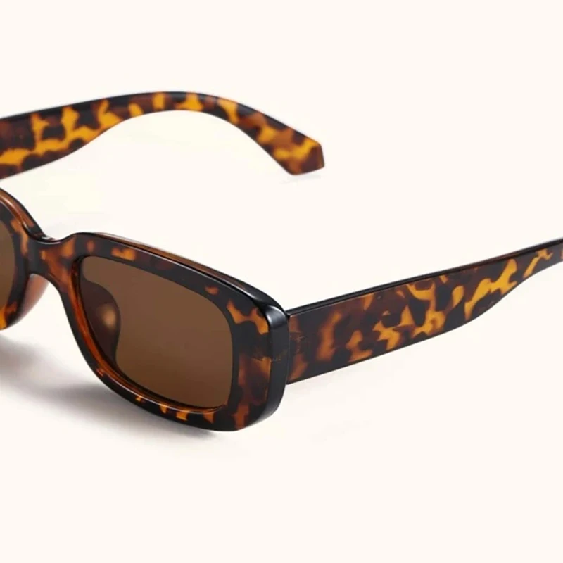 Trendy Leopard Pattern Sunglasses Unisex Retro Rectangle PC Wrap Frame Decorative Sun Glasses Anti-UV Eyewear Accessories
Trendy Leopard Pattern Sunglasses Unisex Retro Rectangle PC Wrap Frame Decorative Sun Glasses Anti-UV Eyewear Accessories