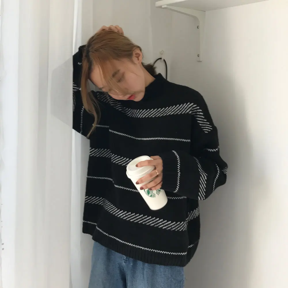 Autumn and Winter Women Loose Sweaters Wear Lazy Striped Round-necked Long Sleeve Dense Knitted Tops
Autumn and Winter Women Loose Sweaters Wear Lazy Striped Round-necked Long Sleeve Dense Knitted Tops