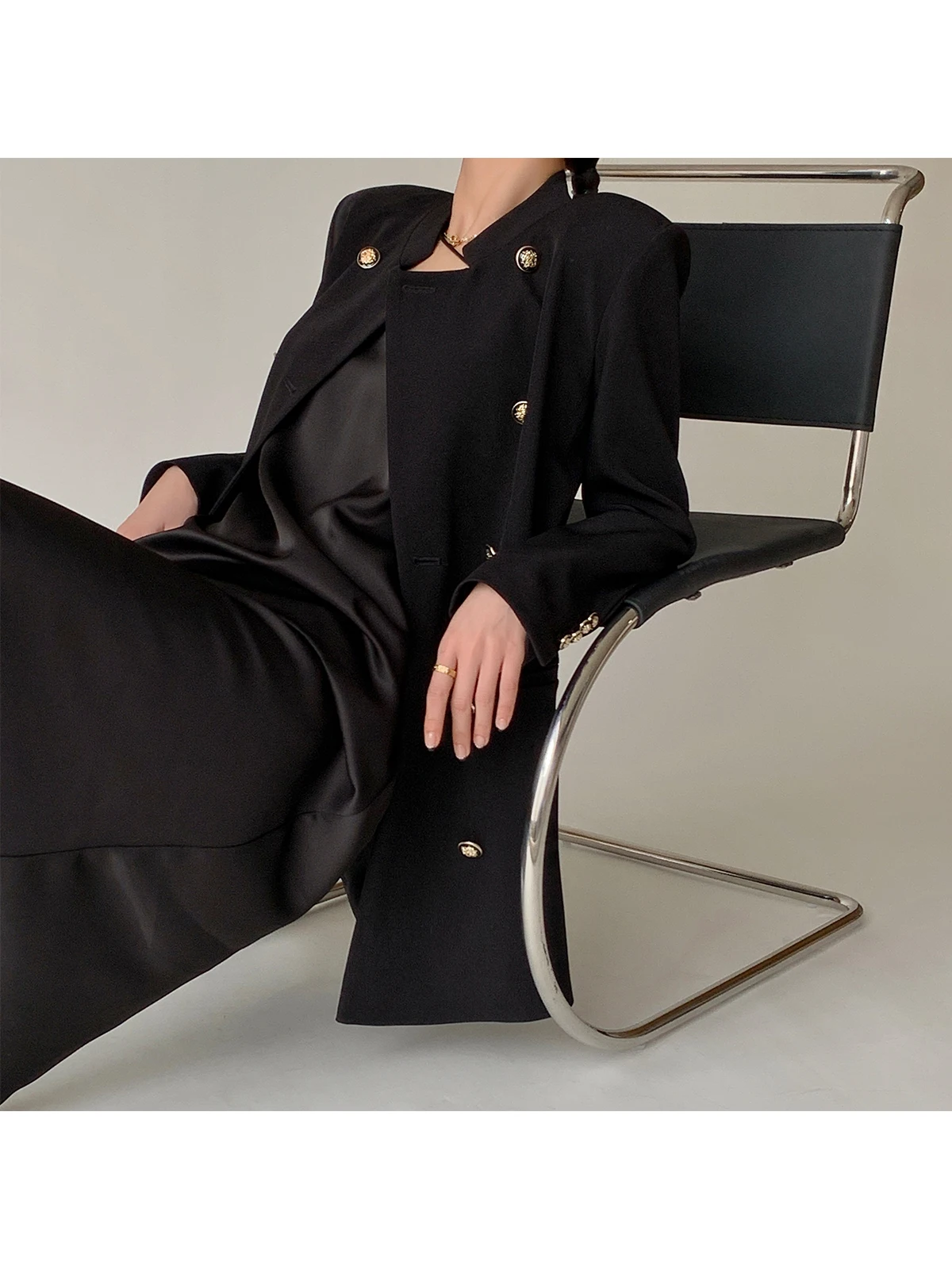 navy vestidos Designed sukienka stand-up collar robe temperament suit double-breasted slim high-end dress British style dress
navy vestidos Designed sukienka stand-up collar robe temperament suit double-breasted slim high-end dress British style dress