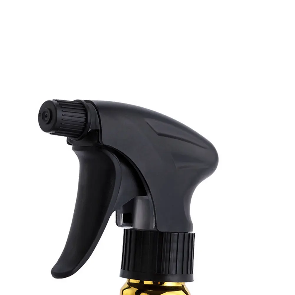 Barber 350ML Electroplate Sprayer Bottle Electroplating Hairdressing High Capacity Spray Bottle for Hair Moisturizing Household 
Barber 350ML Electroplate Sprayer Bottle Electroplating Hairdressing High Capacity Spray Bottle for Hair Moisturizing Household