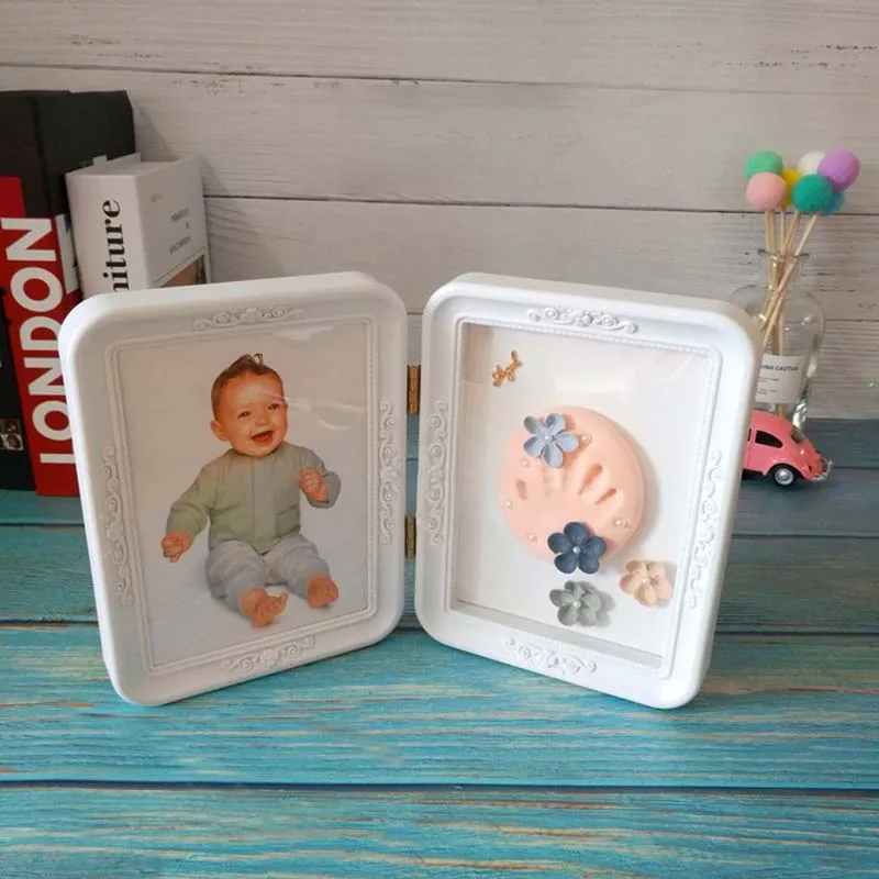 Newborn Baby Hand And Foot Print Mud Photo Frame Baby Souvenirs Footprint Keepsake Present Hand Casting Kit Growth Memorial
Newborn Baby Hand And Foot Print Mud Photo Frame Baby Souvenirs Footprint Keepsake Present Hand Casting Kit Growth Memorial