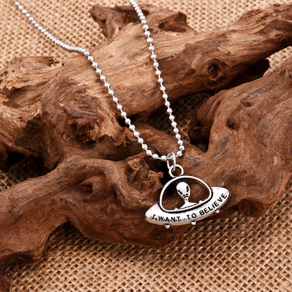 Vintage Alien Style Alloy Necklaces Lonely Punk Classic Bohemian Turquoises Enthic Long Pendant Necklace Jewelry for Women Chain
Vintage Alien Style Alloy Necklaces Lonely Punk Classic Bohemian Turquoises Enthic Long Pendant Necklace Jewelry for Women Chain