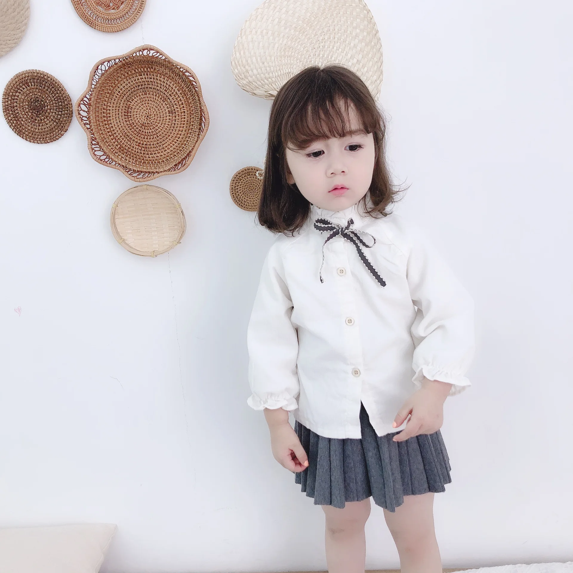 Toddler Girls Shirts Fashion Korean Long Sleeve Tops for Girl Kids Clothing 2020 Baby Girl Shirt Casual Bow Children Shirt 2020
Toddler Girls Shirts Fashion Korean Long Sleeve Tops for Girl Kids Clothing 2020 Baby Girl Shirt Casual Bow Children Shirt 2020
