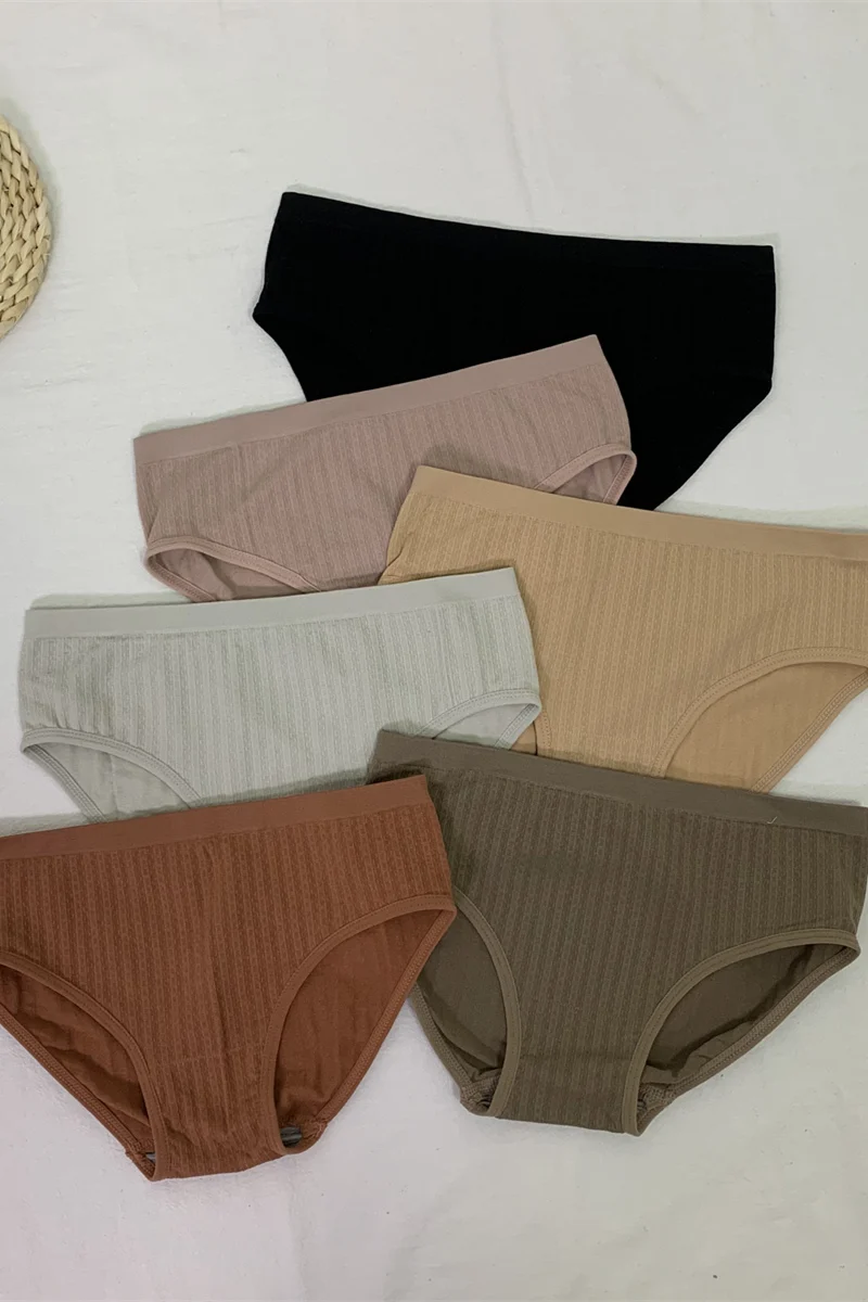 Solid color tanga antibacterial panties sports style underwear women mid-waist sexy cotton seamless briefs lingerie femme
Solid color tanga antibacterial panties sports style underwear women mid-waist sexy cotton seamless briefs lingerie femme