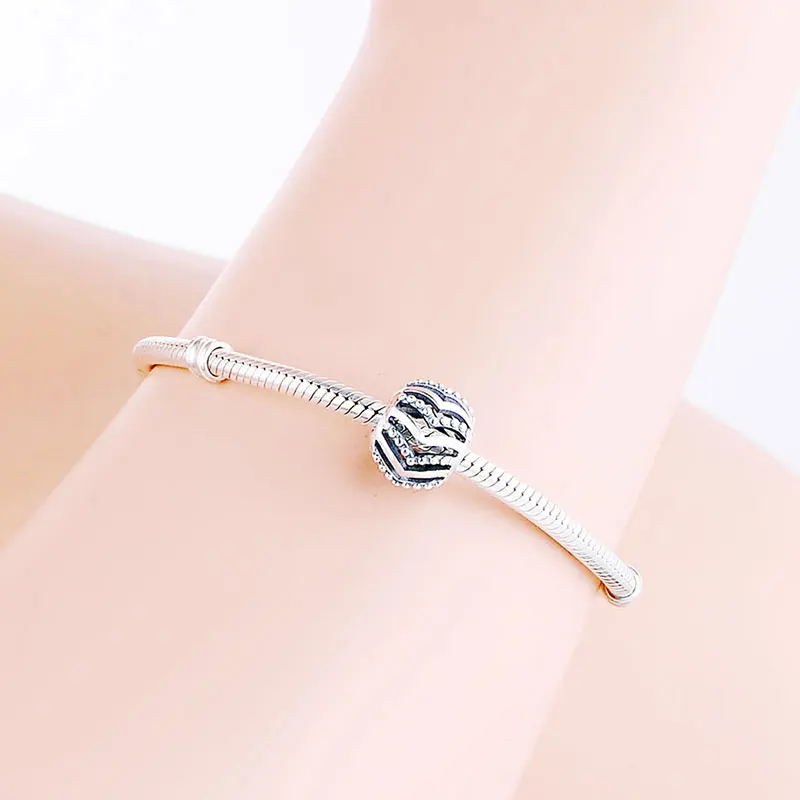 Hot Sale 925 Sterling Silver Simple Openwork Charm Vintage Beads Fit Original Charm Bracelet Necklace Jewelry Making for Women
Hot Sale 925 Sterling Silver Simple Openwork Charm Vintage Beads Fit Original Charm Bracelet Necklace Jewelry Making for Women