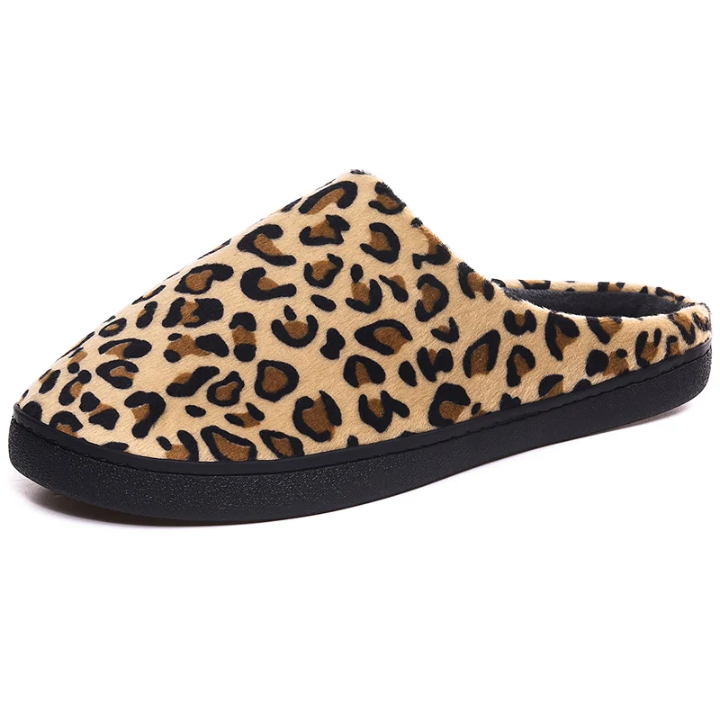 Leopard Winter slippers women Plus size 43-47 Suede Short plush Home women slippers Soft House Shoes woman Antiskid Fashion
Leopard Winter slippers women Plus size 43-47 Suede Short plush Home women slippers Soft House Shoes woman Antiskid Fashion